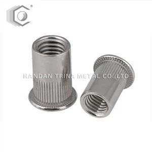 Đai ốc đinh tán với đầu phẳng