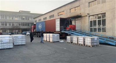 Tải và vận chuyển hàng hóa trong các container